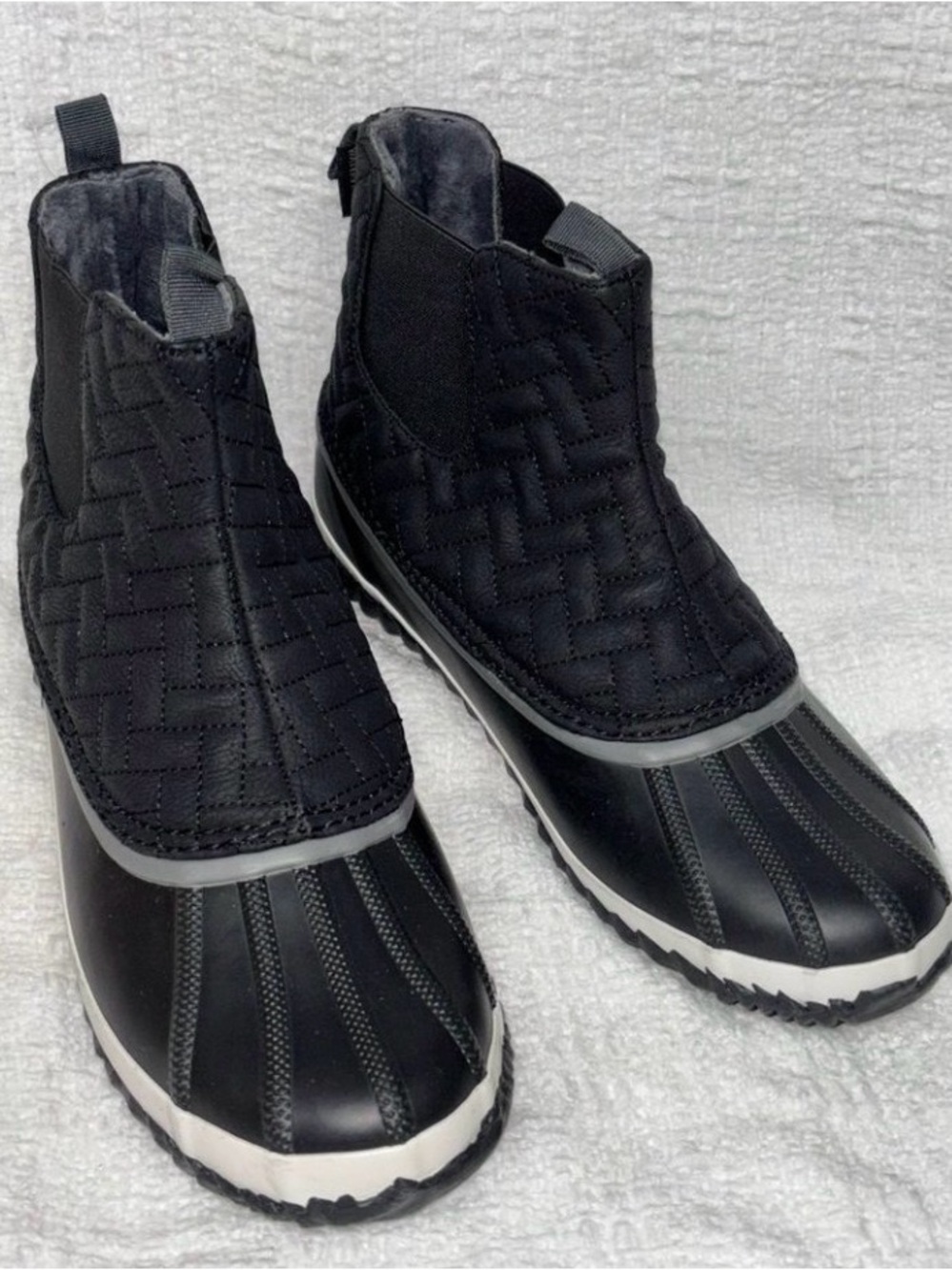 JBU by Jambu Black Quilted Waterproof Ankle Duck Boots 8.5 new